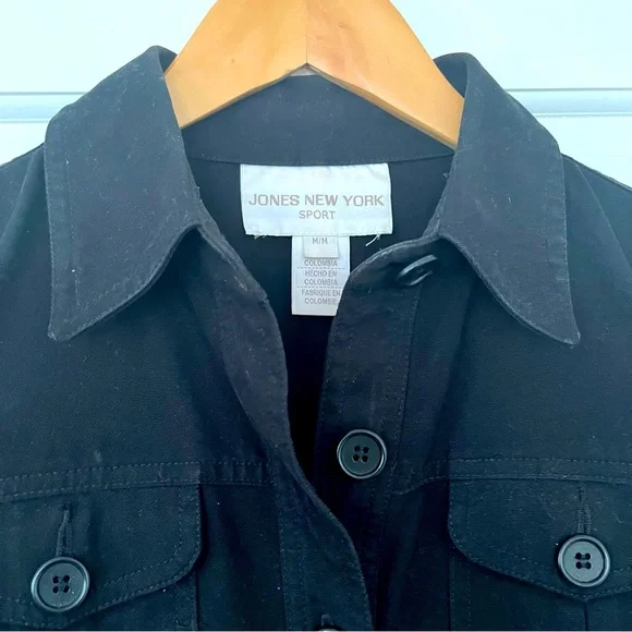 Jones New York Black Lightweight Jacket. Size Medium. - Picture 6 of 13